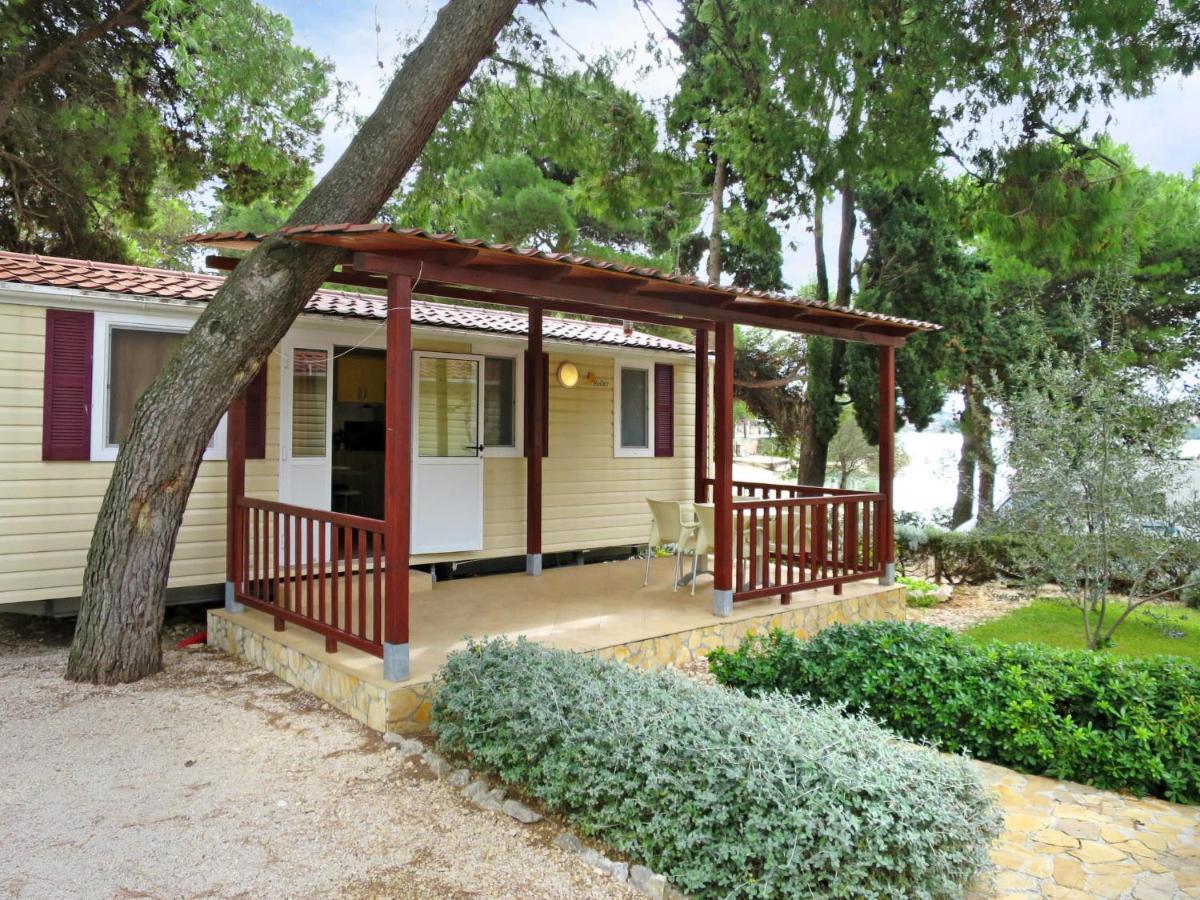 Holiday Home Camp Rozac - Tgr215 Trogir Extérieur photo