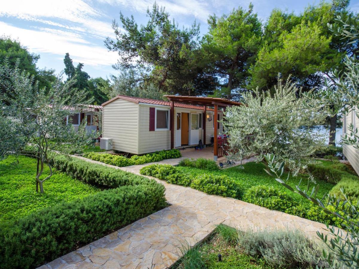 Holiday Home Camp Rozac - Tgr215 Trogir Extérieur photo