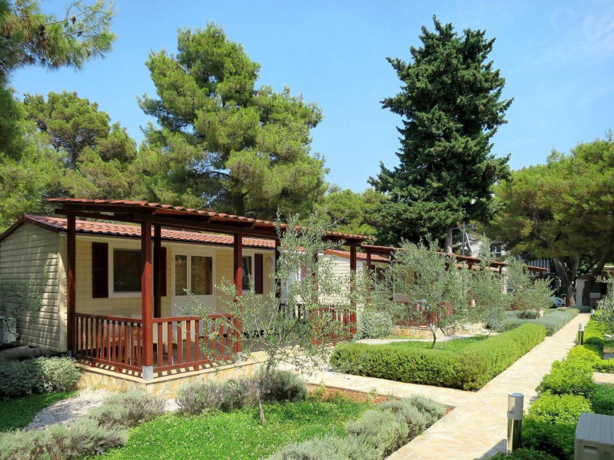 Holiday Home Camp Rozac - Tgr215 Trogir Extérieur photo